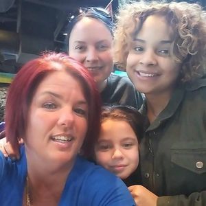 Meet your Posher, Kim